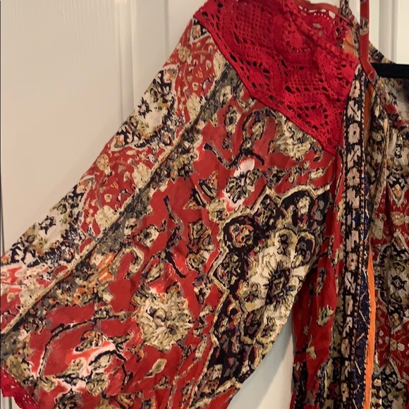 Dress or Long top can be paired with leggings - Picture 2 of 4